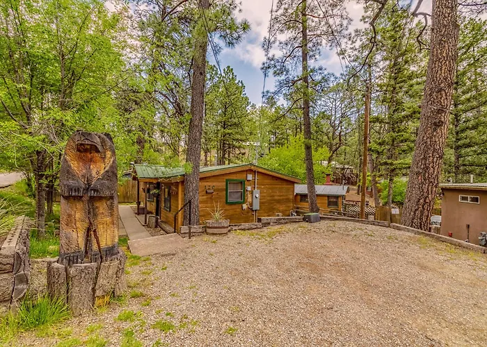 Knotty Pine: A Cute Ruidoso Classic With A Private Hot Tub!
