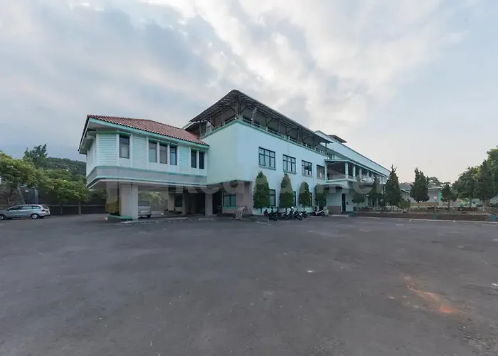 Hotel Ayong Linggarjati Kuningan Mitra Reddoorz