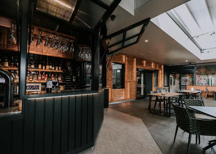 Sydney Junction Hotel