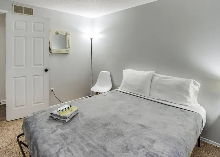 Fantastic Home Near Dwtn/Airport