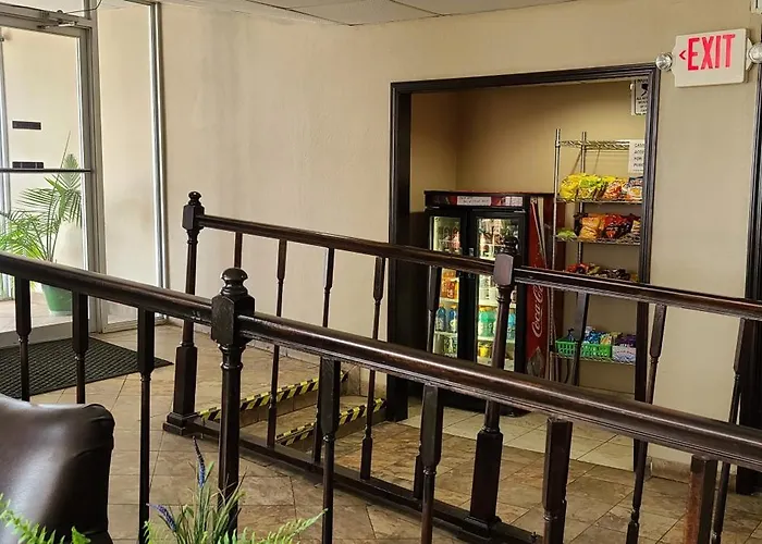 Fairview Inn & Suite