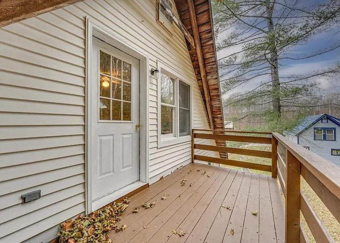 Spacious Ludlow Hideaway < 1 Mi To Okemo Mountain!