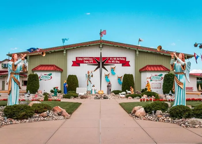 The Frankenmuth Christmas Wonderland House - Hot