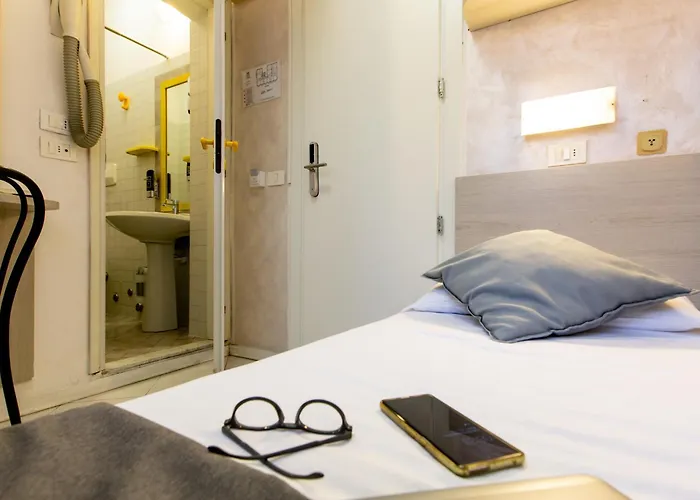 Hotel Marzia Con Piscina