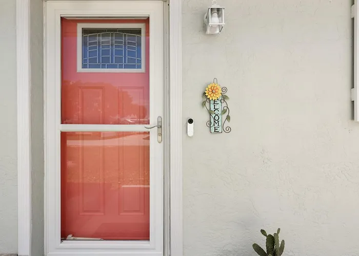 Minutes To Manasota Beach 2 King Beds Fenced Yard Pets Welcome