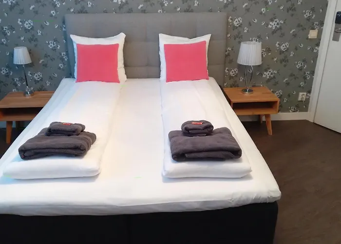 Hotel Charlotte / Stella