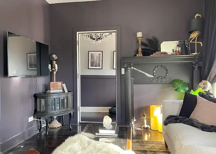 Cozy Old Chicago