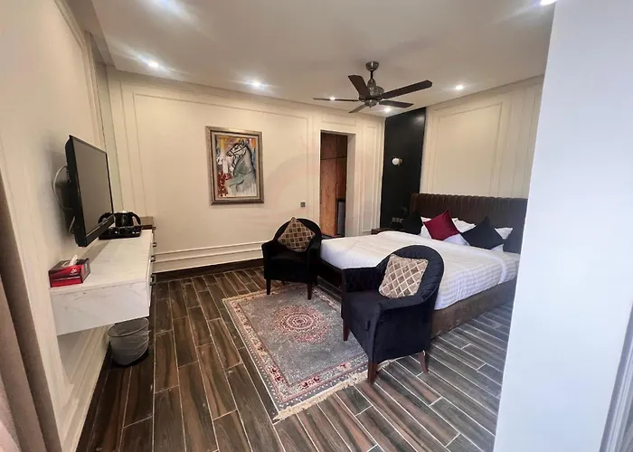 Hotel Elegant Executive Suites