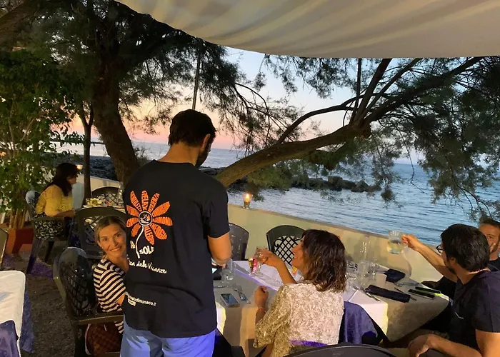 Testa di Monaco - Basic Beach Accommodations