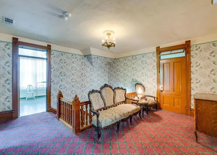 Lodi Hill House
