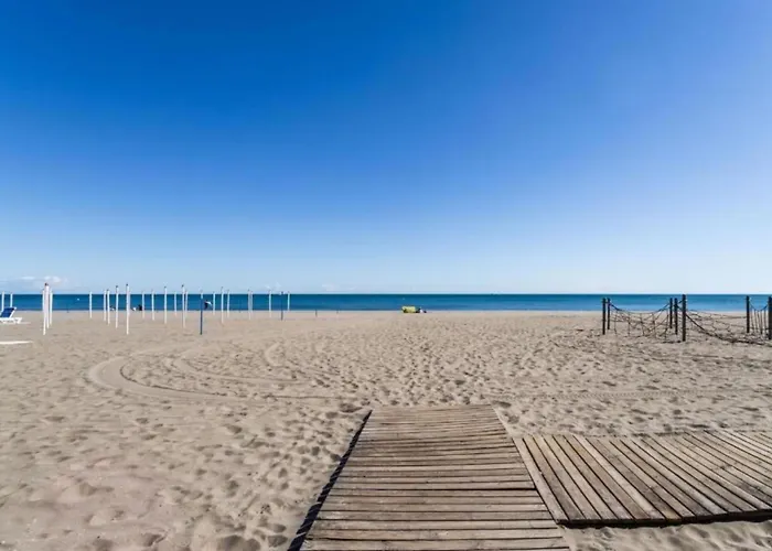 Beautiful And Modern Apartment Close To The Beach By Beahost Rentals Num1