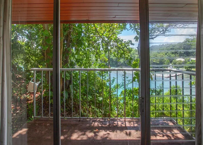 Frenchman'S Cove Resort