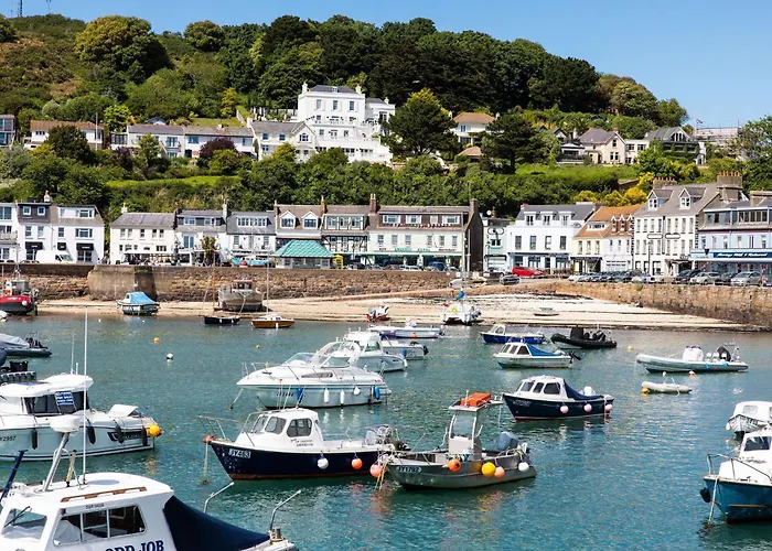 The Moorings Hotel & Restaurant