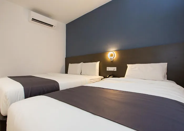 1 Hotel Signature