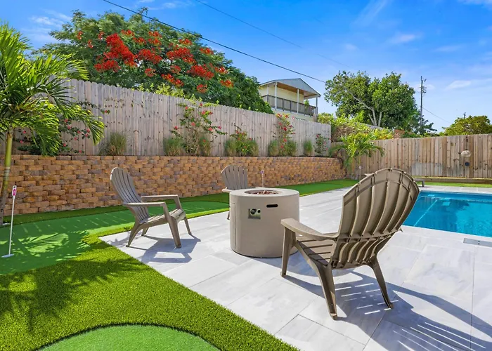 New Build- Mini Golf Course-Heated Saltwater Pool-Game Room