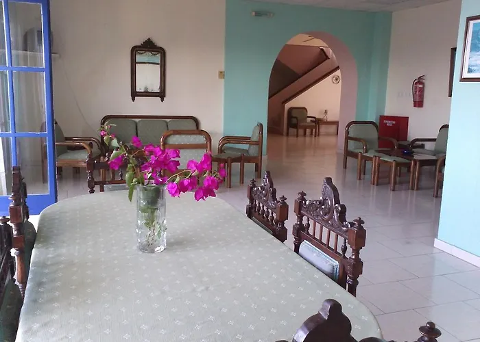 Guest House Polyvotis
