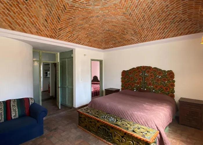 Casa Árbol Hotel