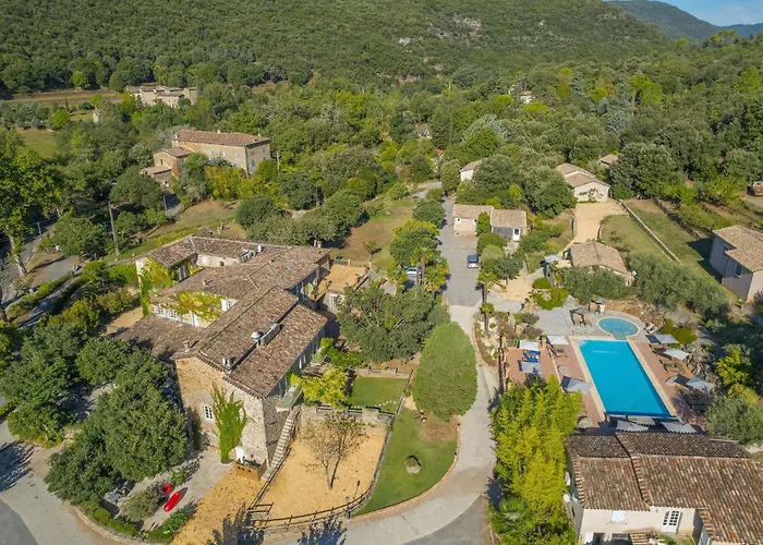 Logis Hôtel Restaurant Le Pradinas