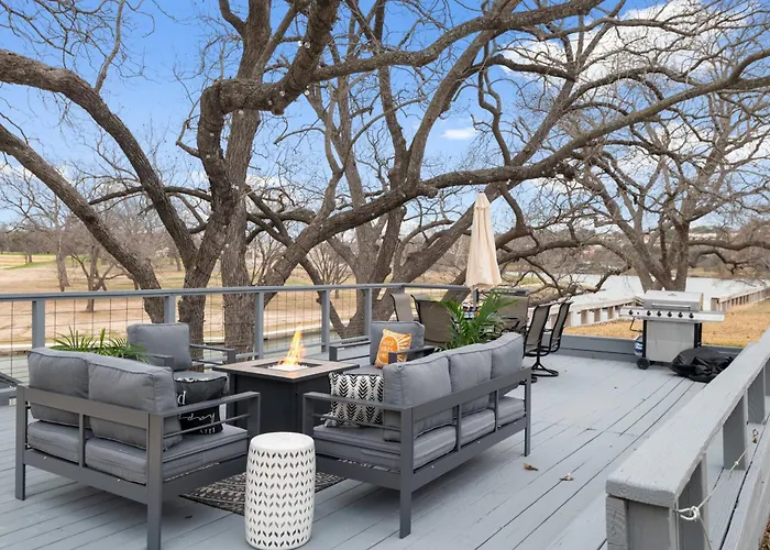 Lake Marble Falls Waterfront, House, Wet Slip, Huge Yard