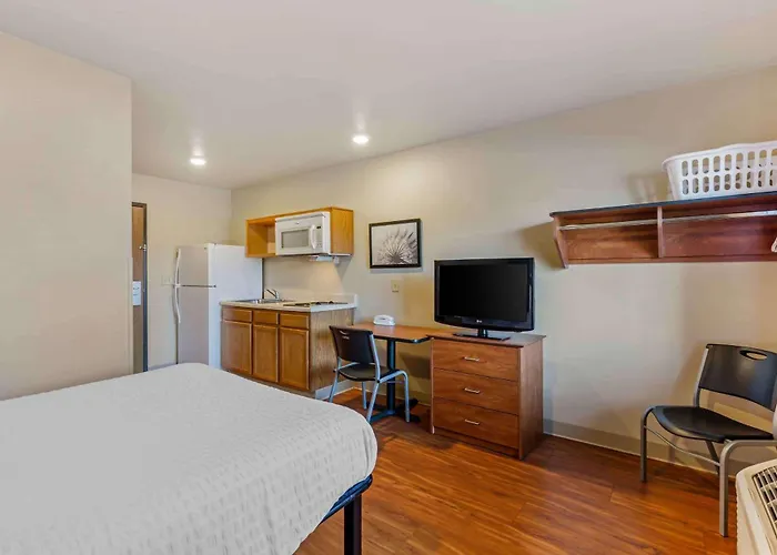 Extended Stay America Select Suites - Cleveland - Mentor