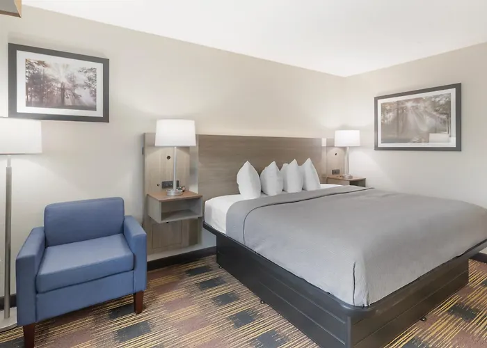 Quality Inn Newton At I-80
