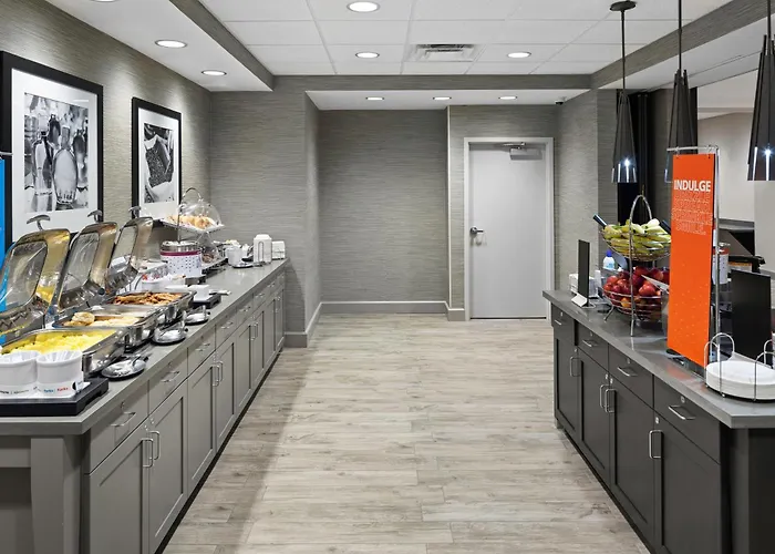 Hampton Inn & Suites Cranberry Township/Mars