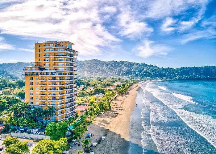 Secretjaco - Luxury Beach Front Penthouse With Pool & Jacuzzi