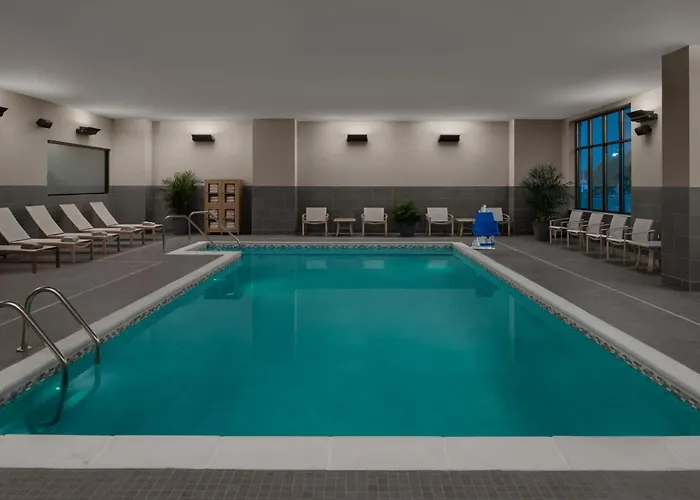 Ac Hotel By Marriott Lansing University Area