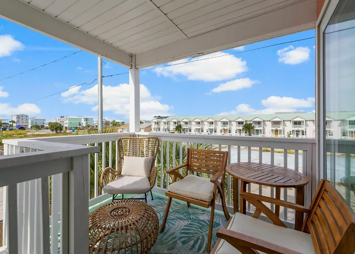 Sand Buckets Unit D, Ocean View Beach Townhouse