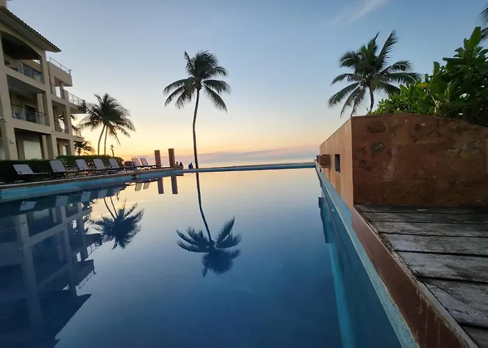Ocean Front El Faro Reef 304