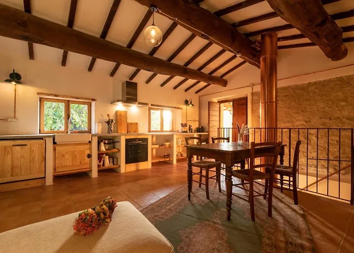 Novanta90 Tuscan Village Retreat