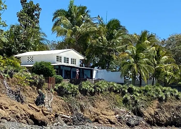 Oceanfront Bungalows - Paradise Rentals