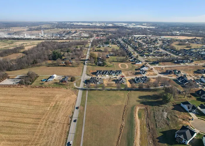 Modern & Upscale Home Near Derby