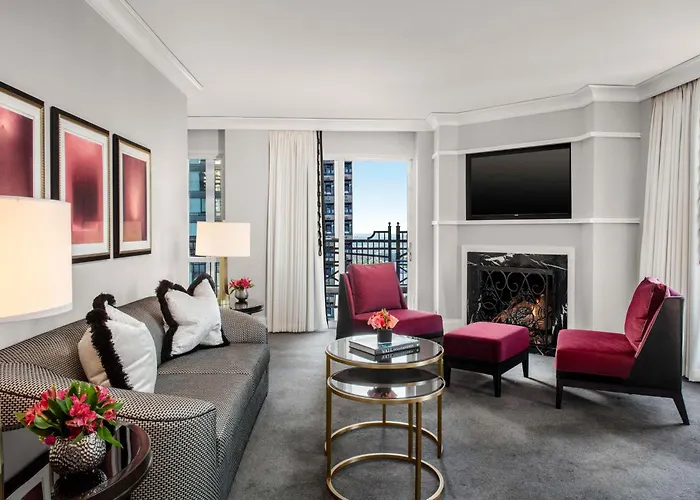 Waldorf Astoria Chicago