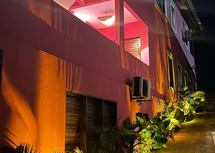 Castelo Pink Boutique Hotel