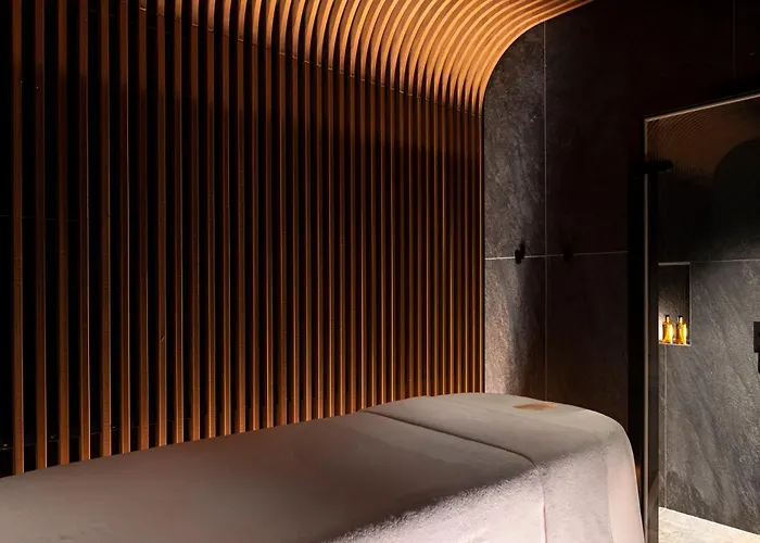 M Lodge & Spa