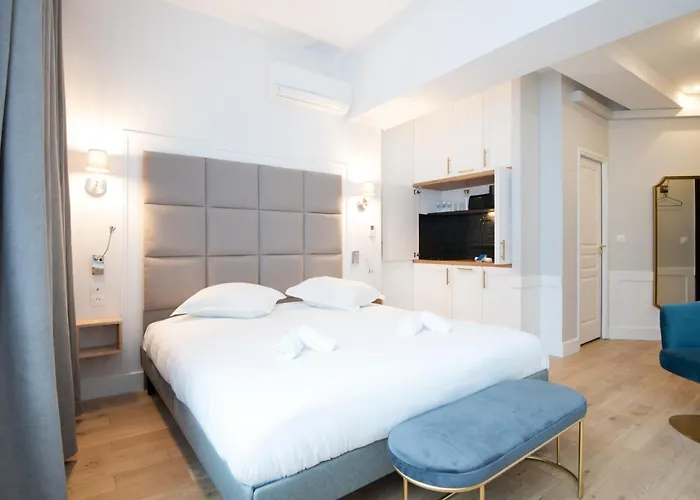 Les Suites Faidherbe