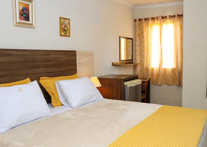 HOTEL ESTÂNCIA - ESTACIONAMENTO GRATUITO ROTATIVO - Vagas Limitadas