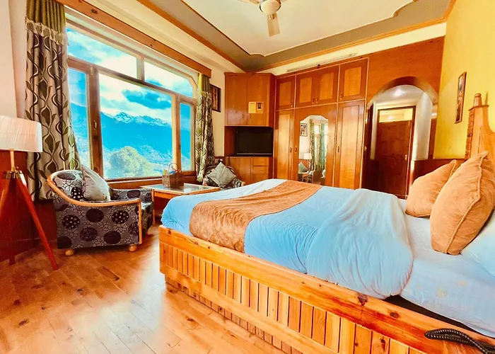 Shree Ram Cottage, Manali ! 1,2,3 Bedroom Luxury Cottages Available