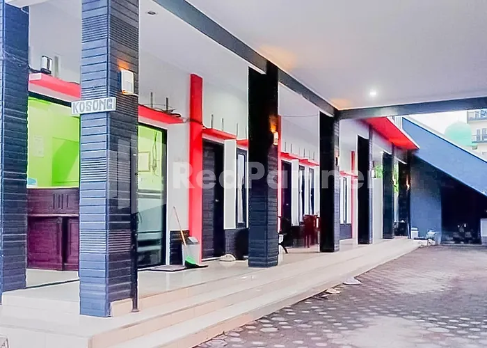 Indah Savana Hotel Mitra Reddoorz