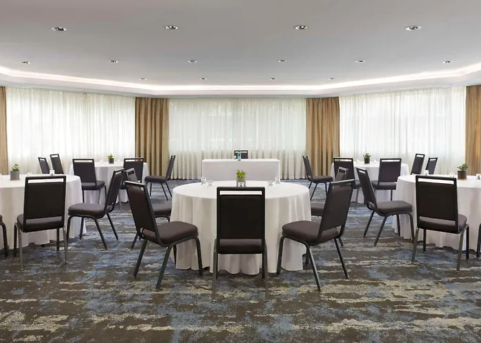 Best Western Parkway Hotel Toronto North
