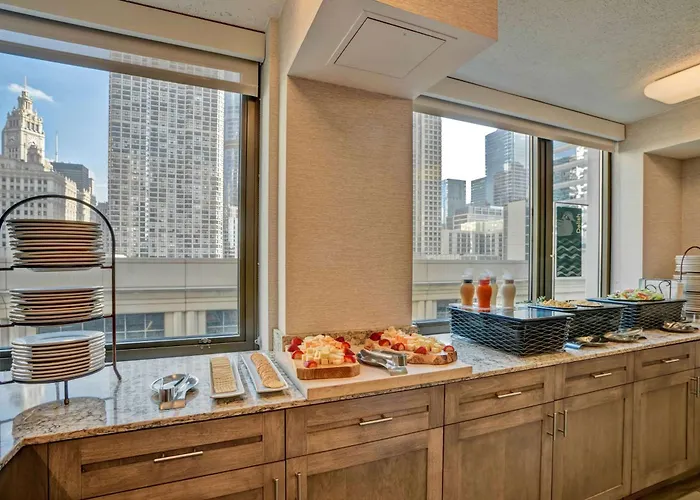 Homewood Suites By Hilton Chicago-Downtown