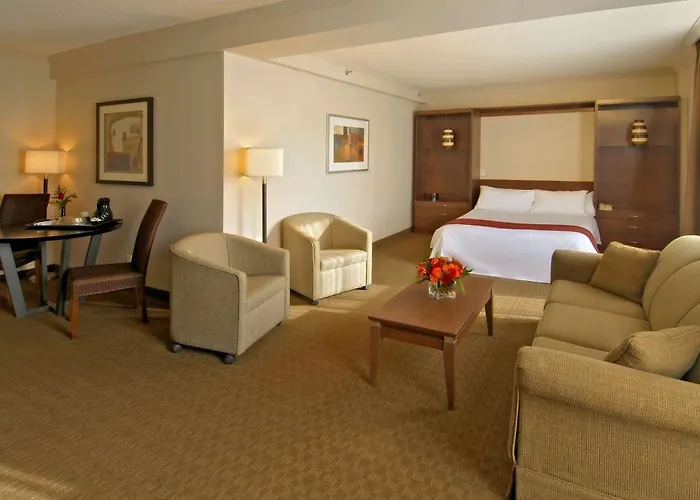 Best Western Plus Lamplighter Inn&Conference Centre