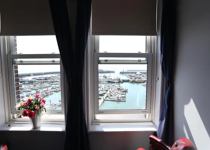 Royal Temple Yacht Club, Bar & Hotel, Pet Friendly!