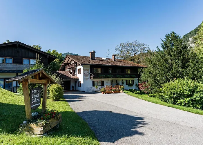 Hotel & Chalets Lampllehen