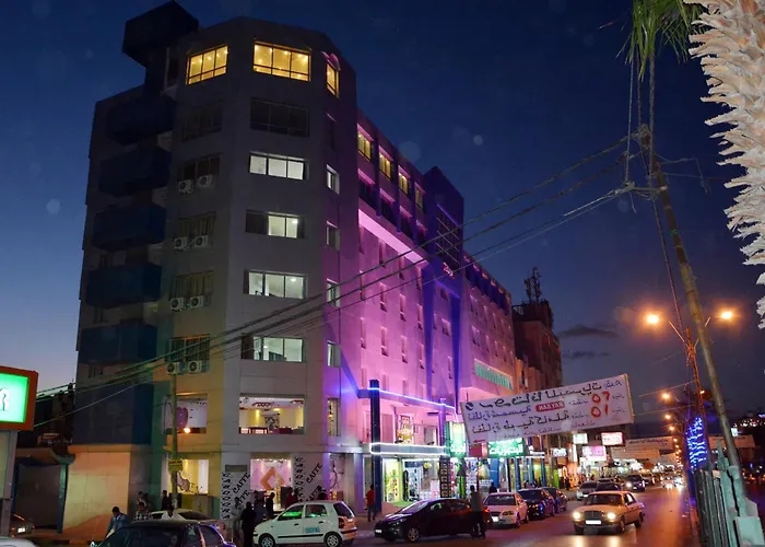 Seven Days Hotel