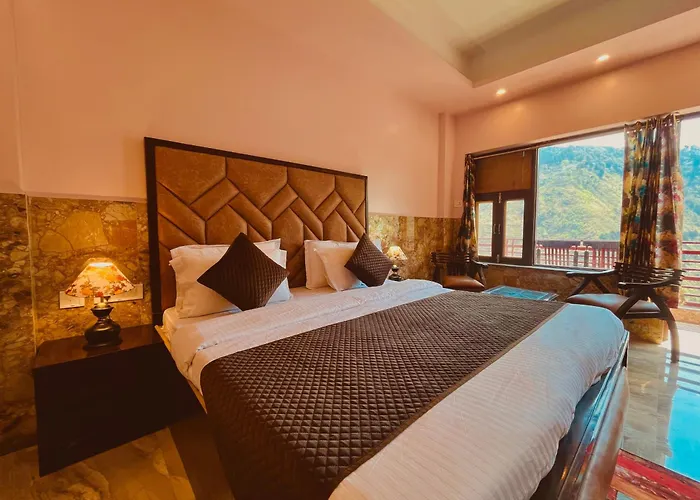 River Grand Resort - A Peaceful Stay Kempty Fall Mussoorie