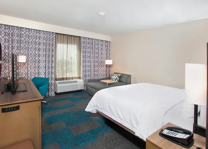 Hampton Inn & Suites Lax El Segundo