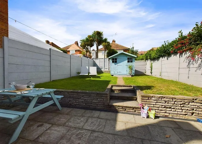 Stones Throw - Stunning House, Mins From Beach And Dogs Welcome