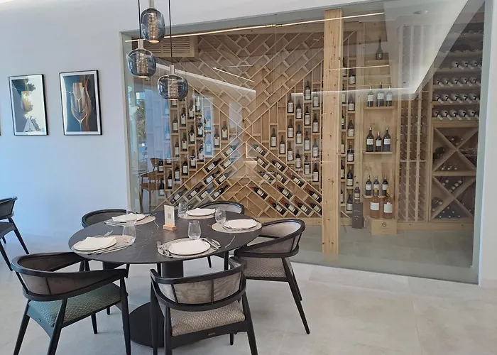 Don Leone Hotel